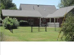 1439 Myrleville Rd, Yazoo City, MS 39194