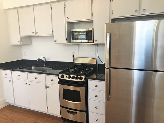 2nd image of 1309 Hidden Creek Ct #B