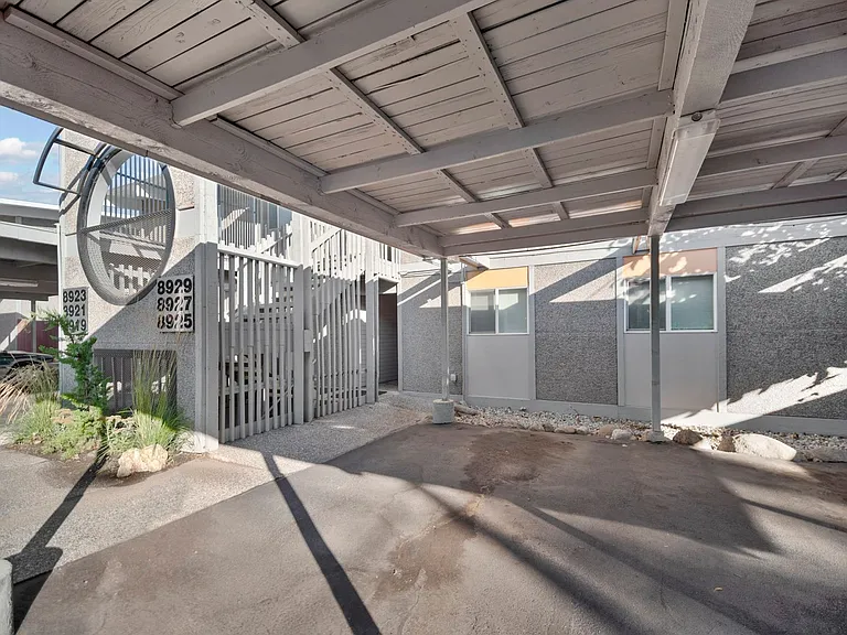Renovated 2bd/1ba Millwood Apartment | A/C | Covered Parking | Pet Friendly | Avail Upon Request — Photo 9
