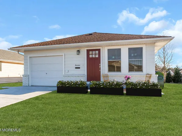 14 Oranjestad Street, Toms River, NJ 08757