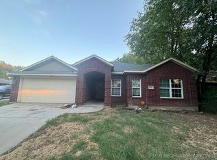 514 Wallace St NW, Ardmore, OK 73401