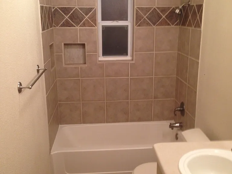 880 Racine St — Photo 9