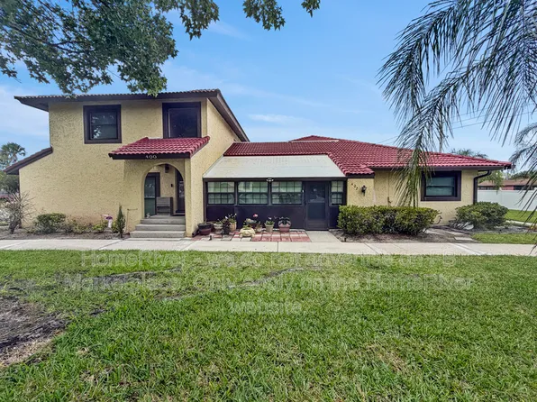 404 Hunter Cir, Kissimmee, FL 34758