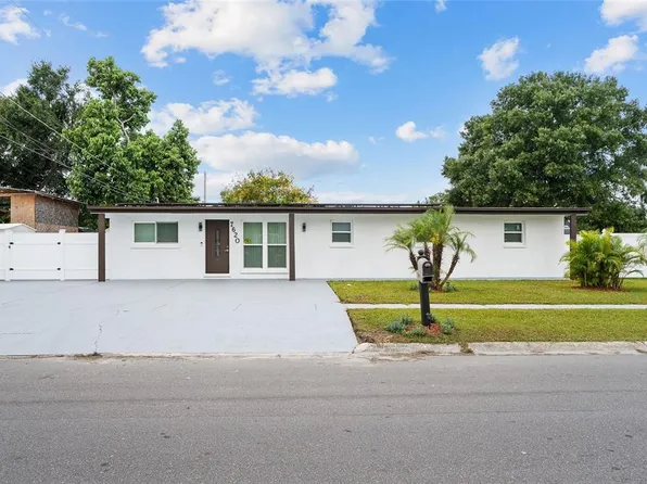 7620 Dennison Dr, Tampa, FL 33619