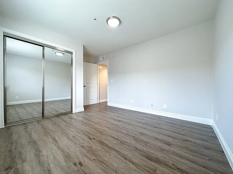 1009 S Benito Ave — Photo 17
