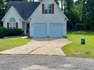 606 Raven Pl, Fayetteville, NC 28314
