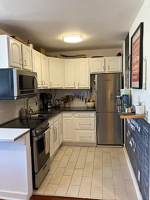 Rented by RELO REDAC INC. | media 15