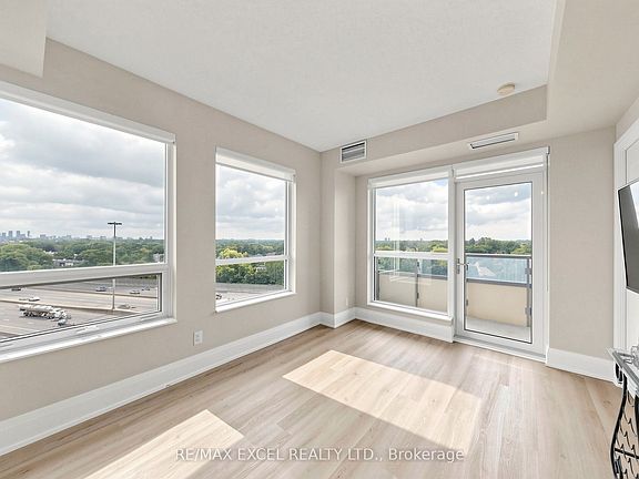 4th image of 120 Harrison Garden Blvd #906