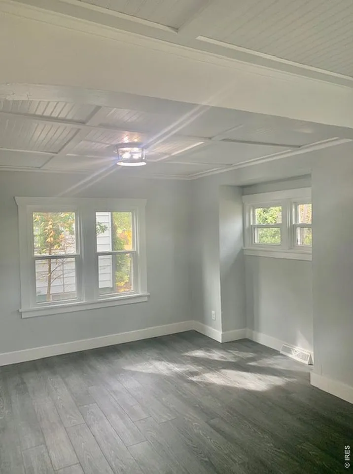 Single Family Home For Rent — Photo 4