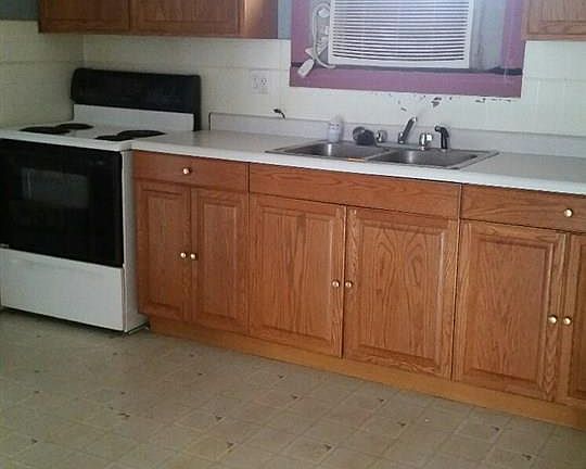 4th image of 119 Clay St