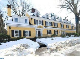 400 Deaver Rd, Wyncote, PA 19095