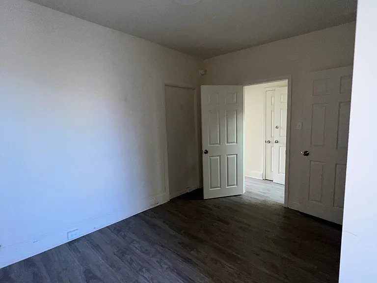 1921 Wallace St #3F — Photo 8
