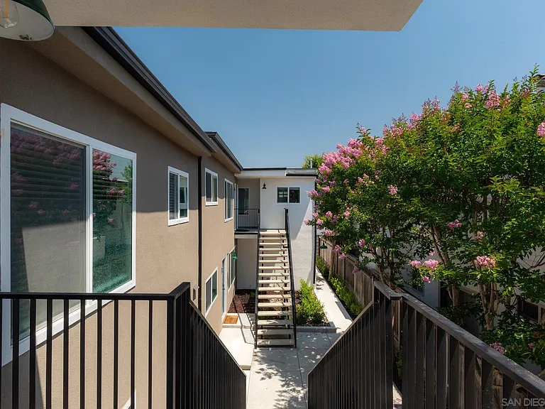 3204 Collier Ave #3204 — Photo 9