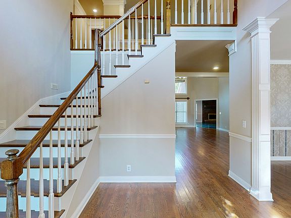 5th image of 2310 Black Fox Ct