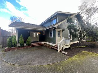 5520 204th Pl NE, Redmond, WA 98053