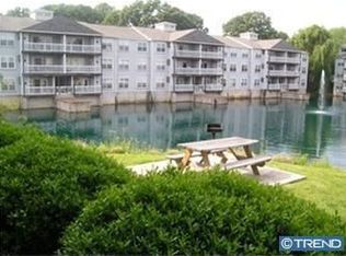 100 Waters Edge Dr, Newark, DE 19702