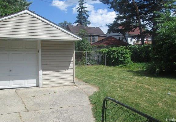 2nd image of 13990 Mettetal St