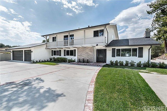 1st image of 27461 Clearlake Dr