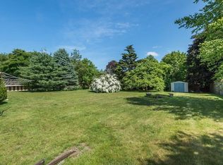 6 Longbow Rd, Stoneham, MA 02180