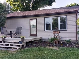 910 E 670th St S, Wolcottville, IN 46795