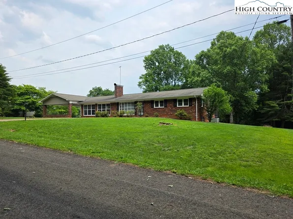 295 Pinedale Road, North Wilkesboro, NC 28659