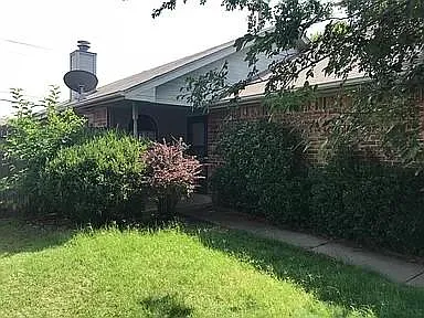 9744 Mayview Ct — Photo 2