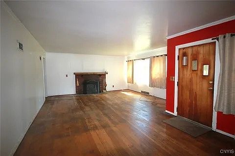 3rd image of 301 Winchester Rd