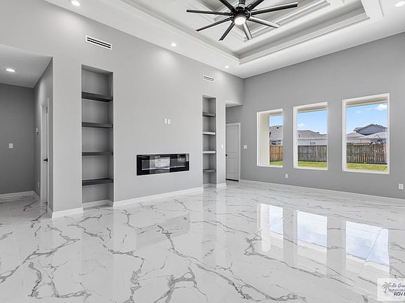 3rd image of 5924 Willow Palm Ct