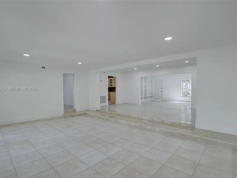 616 SW 11th Ct — Photo 15