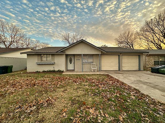 5th image of 2704 Buena Vista Dr