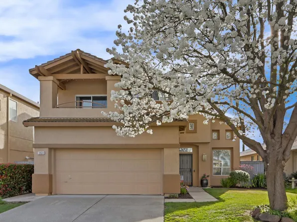 3404 E Island Ct, Elk Grove, CA 95758