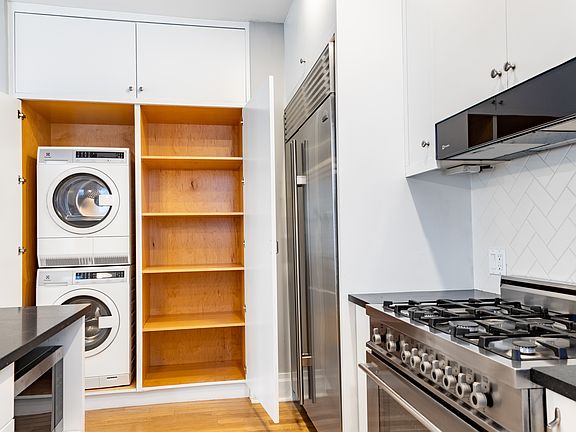 3rd image of 1845 Adam Clayton Powell Jr Blvd APT 6D