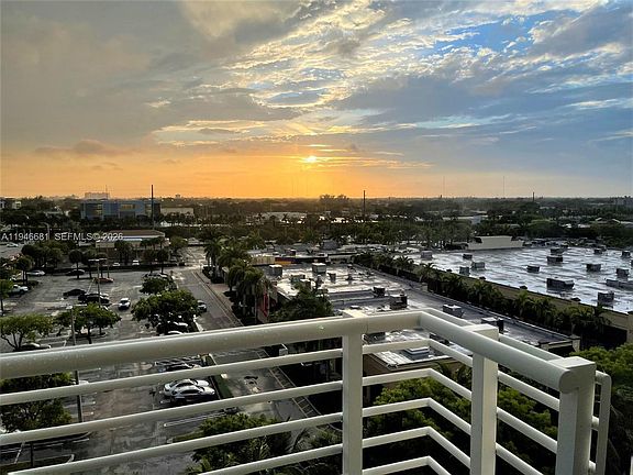 2nd image of 2775 NE 187th St APT 506