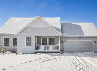 738 Oak St, Athens, MI 49011