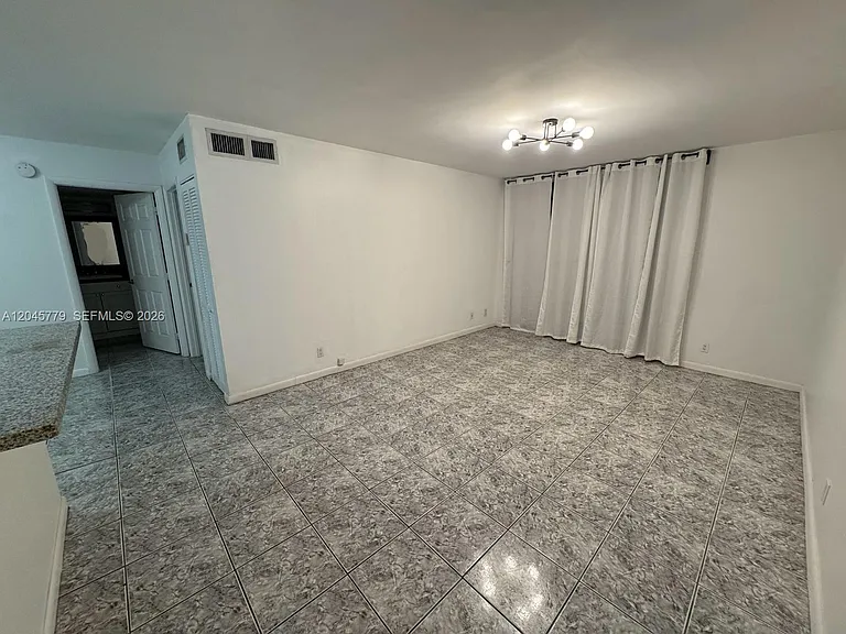 10765 Cleary Blvd #109 — Photo 9