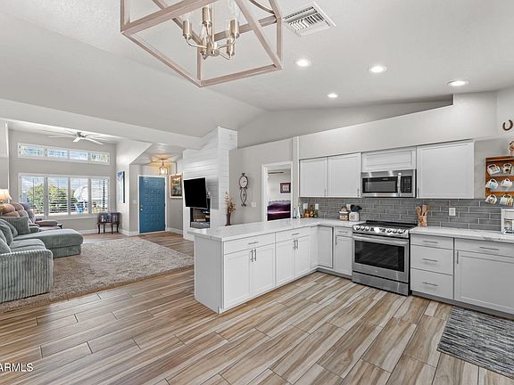 2nd image of 2105 W Terrace Drive
