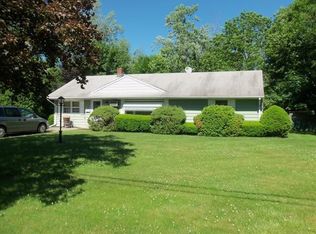 6 Van Ness Ave, Pompton Plains, NJ 07444