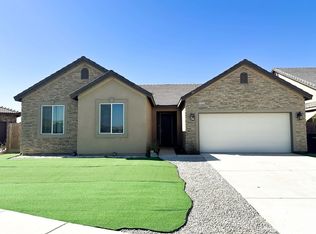 2222 N Chateau Way, Hanford, CA