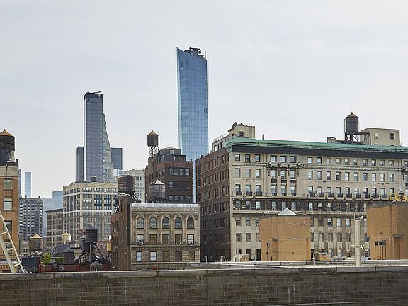 5th image of 7 E 14th St APT 1627