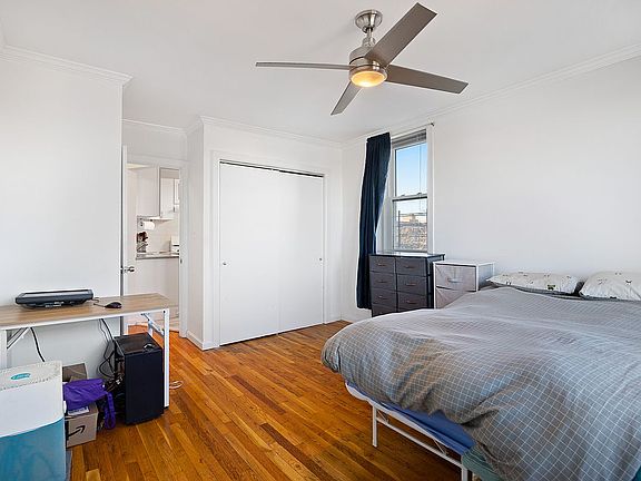 4th image of 5022 40th St APT 4B