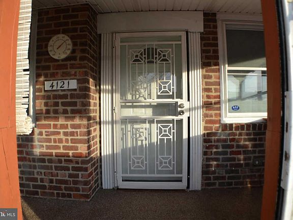 2nd image of 4121 Lawndale St