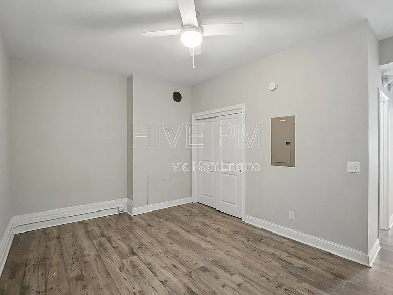 107 W Elder St #C — Photo 23