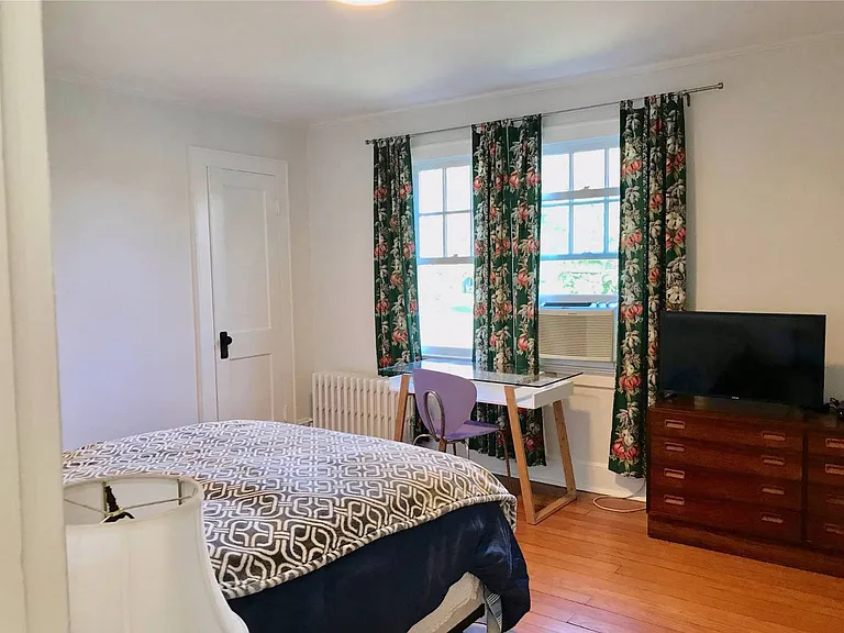 260 Orchard St — Photo 9