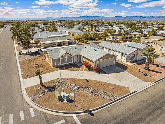 3rd image of 2612 E Sunrise Vista Boulevard