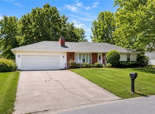 1114 Hilltop Dr, Carrollton, MO 64633