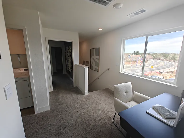1594 Grazer Way — Photo 32