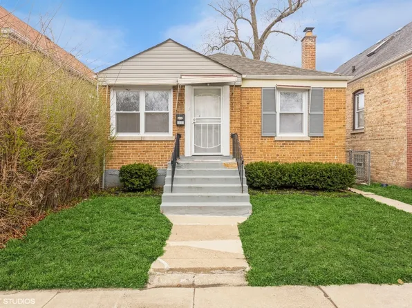 9915 S Parnell Ave, Chicago, IL 60628