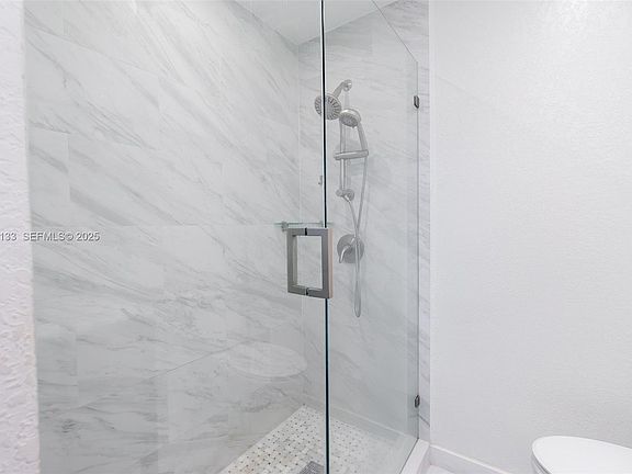 2nd image of 6634 Hope St