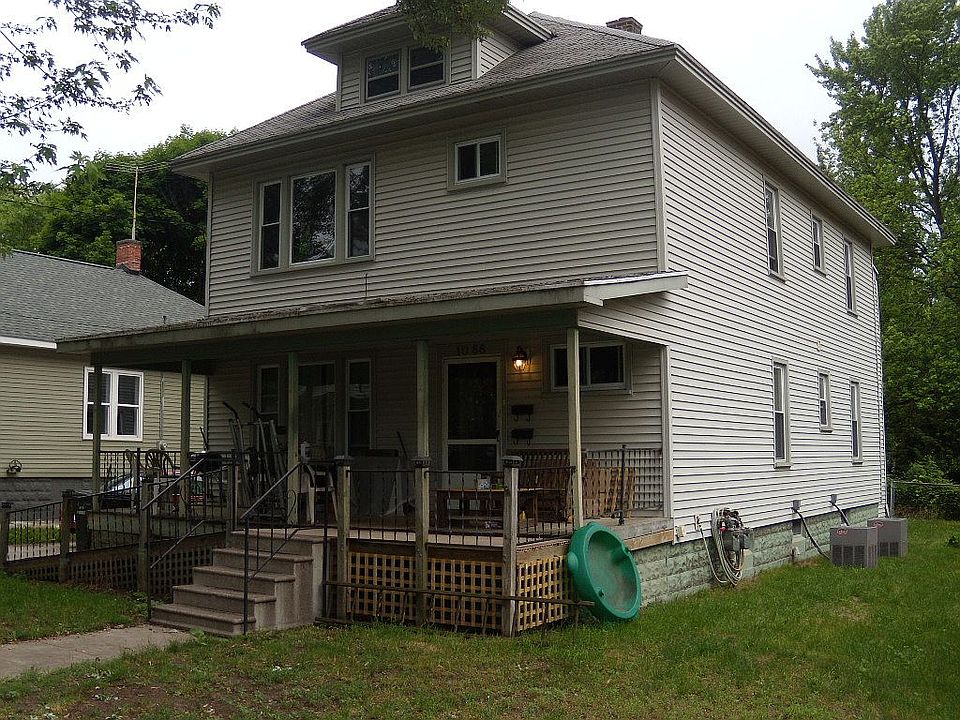 1st image of 1088 W Grand Ave