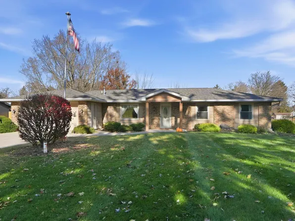 711 Wakefield Cir, Kendallville, IN 46755